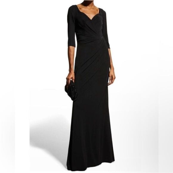 La Femme NWT Sweetheart Neckline Long Jersey
Dress Black Size 10 MSRP $395 - Picture 1 of 10